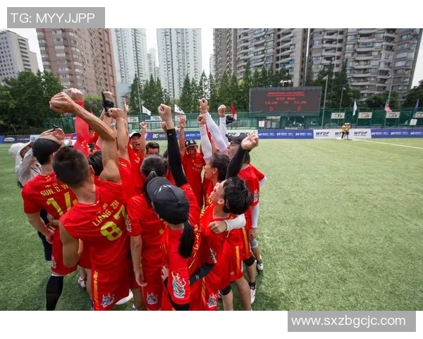 武汉飞盘队灵活性变革引发热议探索新玩法与团队合作的未来发展