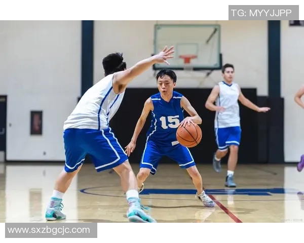 山东黄金与青岛双星激战正酣谁将赢得这场篮球盛宴的胜利